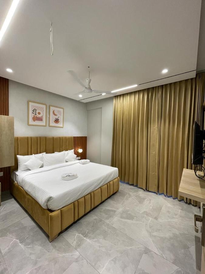 Hotel West Inn Premium Kharar Exterior photo