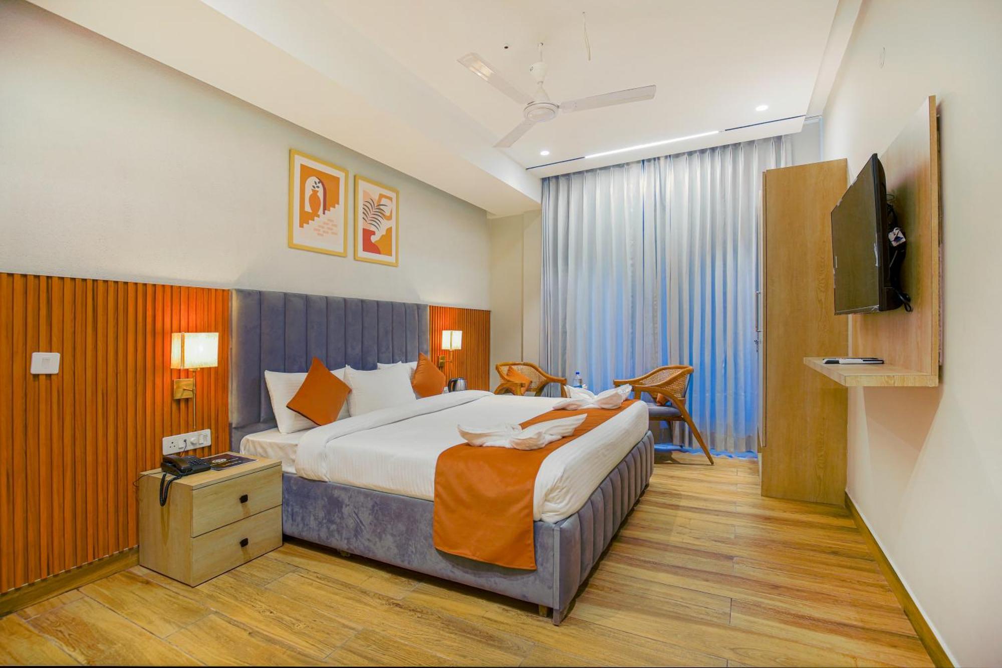 Hotel West Inn Premium Kharar Exterior photo